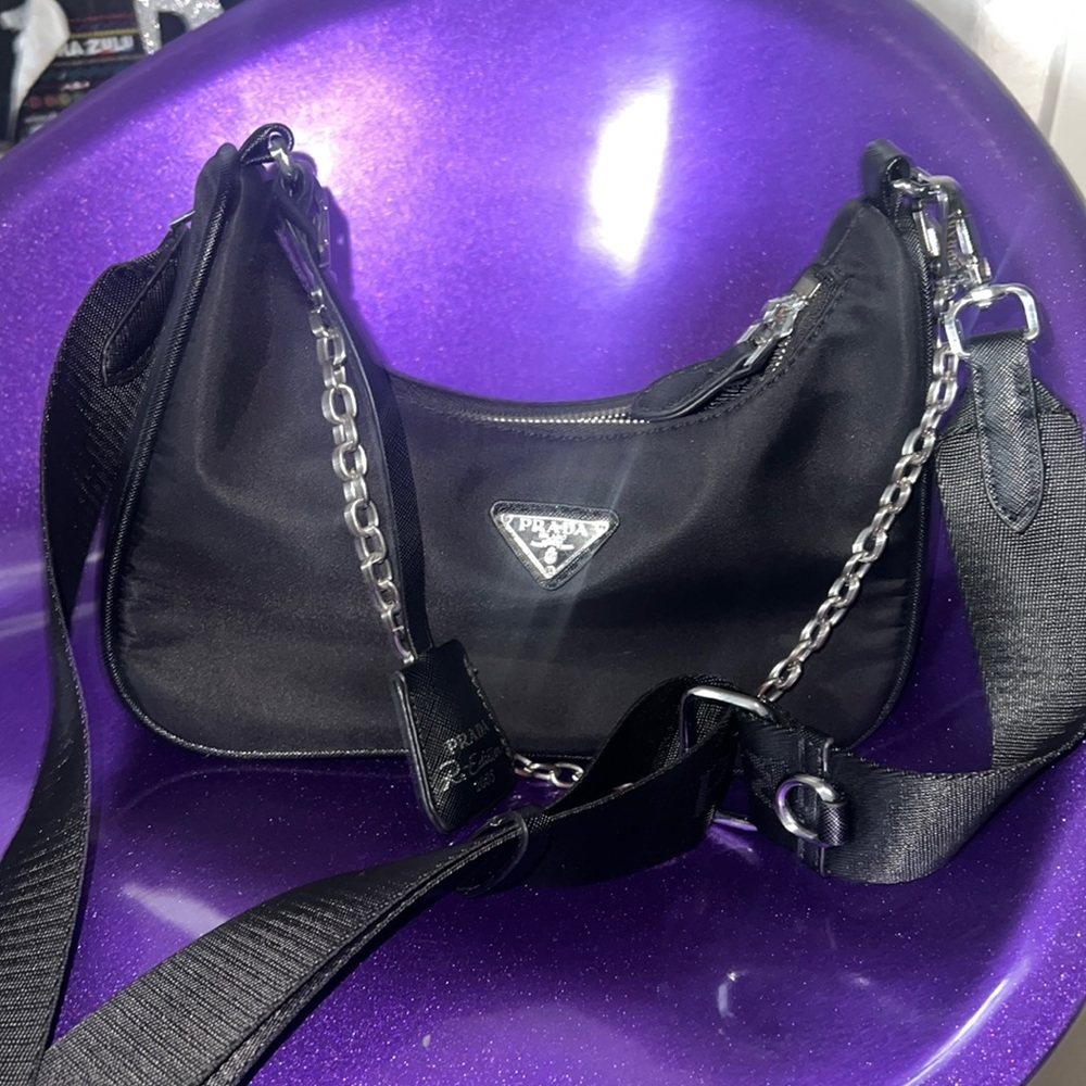 Prada Nylon Re-edition 2005 shoulder bag.